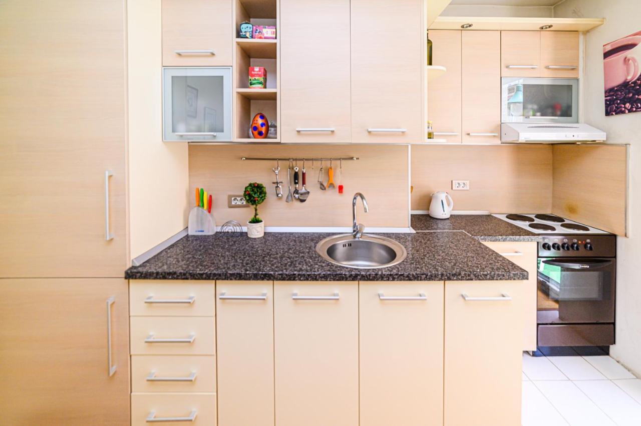 Cute And Cozy Studio With Cathedral View-Excellent Location SJJ Exterior photo