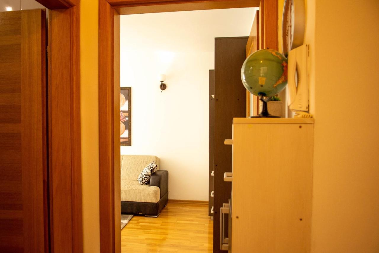 Cute And Cozy Studio With Cathedral View-Excellent Location SJJ Exterior photo